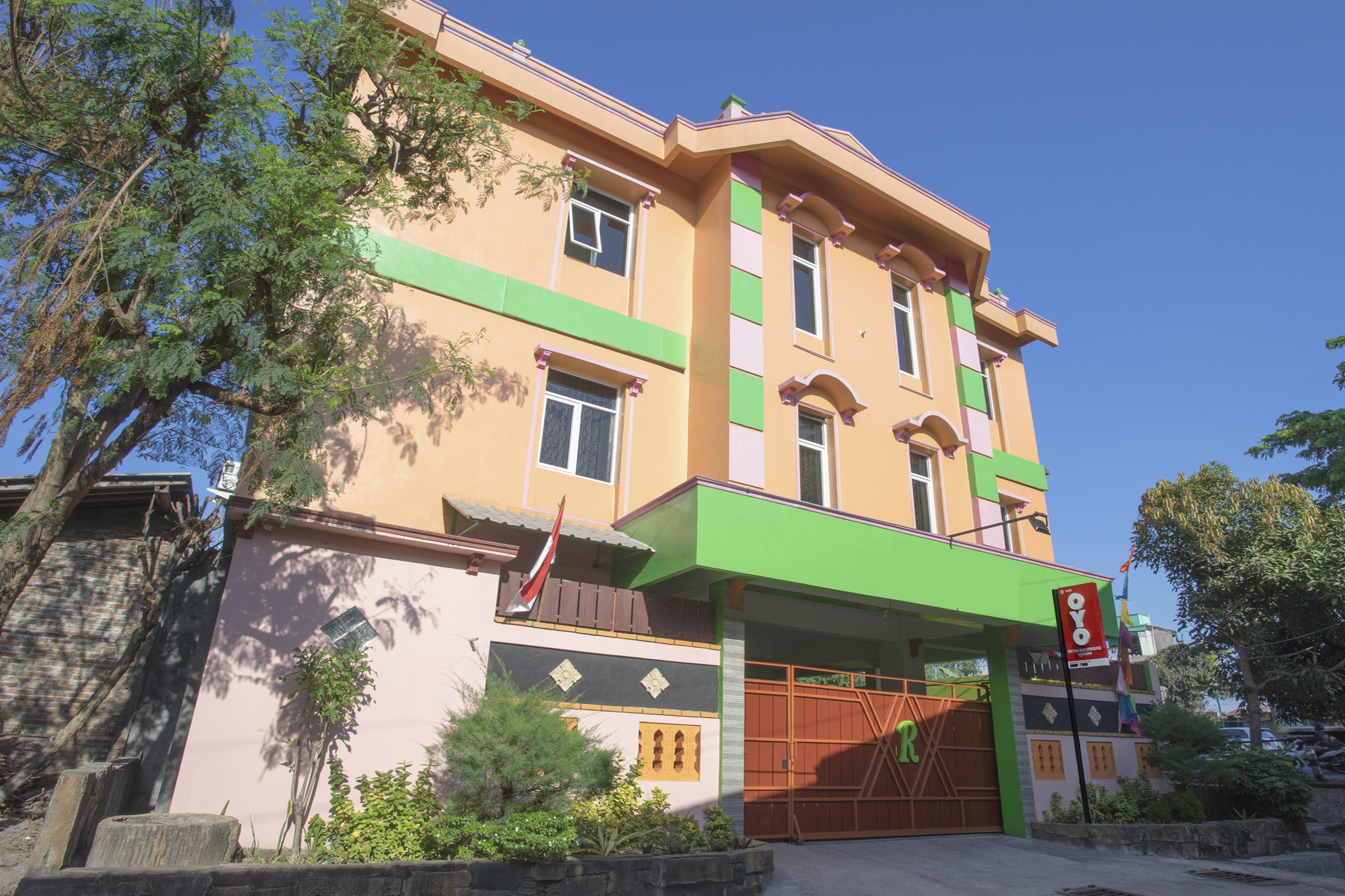 Отель Reddoorz Syariah Near Alun Alun Wonosari Экстерьер фото